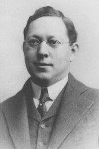 1912-1913 Julius Strauss